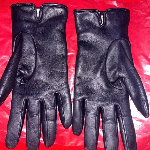 Valentino Garavani Black Leather Gloves with Gold Logo - Picture 2 of 4